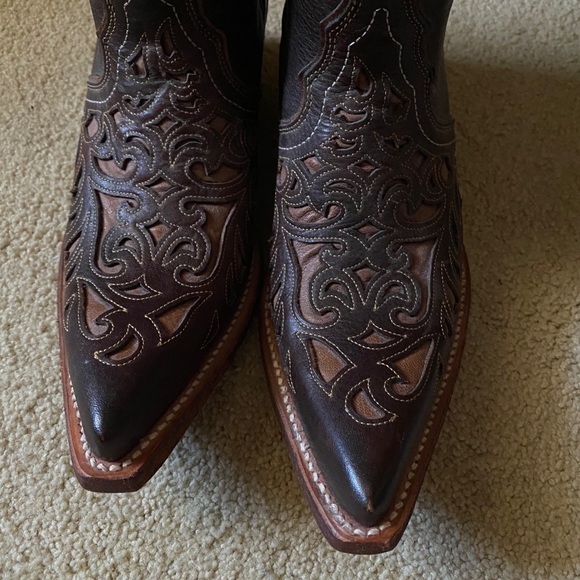 Ariat boots - Picture 3 of 5
